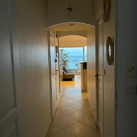 Apartment Vue Avec Parking *