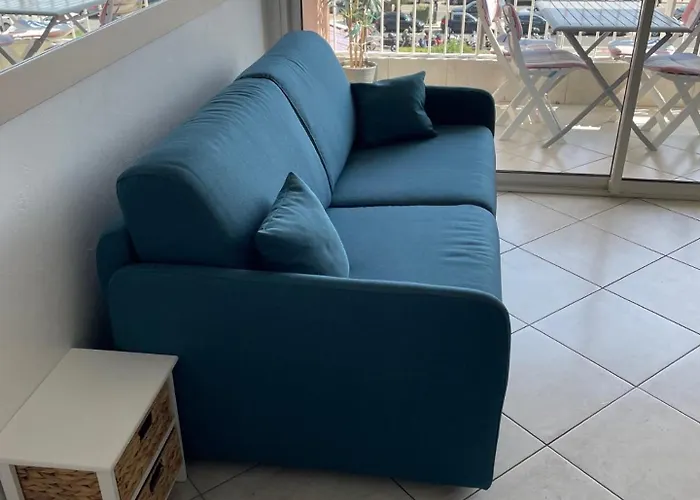 Vue Avec Parking דירה